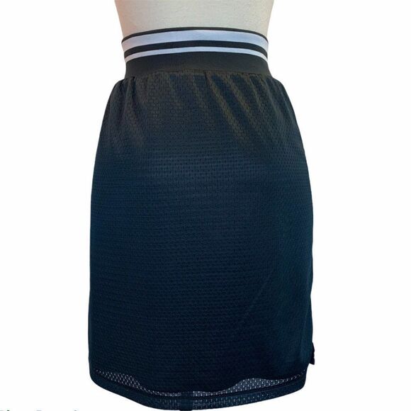 CHAMPION Black Mesh reversible Track Skirt Sz S - Picture 4 of 14